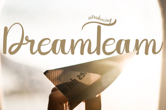 DreamTeam Font for Clearer Campaign Messaging